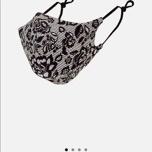 Wolford Lace Silk Mask